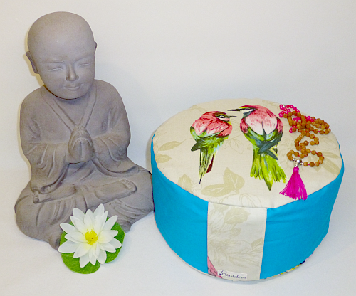 Bild "Willkommen:Yogakissen-Sonam-1-500_ji.png"