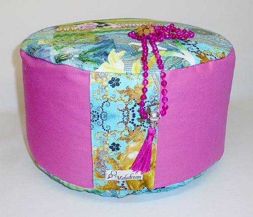 Bild "Yogakissen Meditationskissen:Yogakissen-Dorjee-2-500_ji.png"